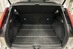 hopea Volvo XC40 2023 kuva 14.