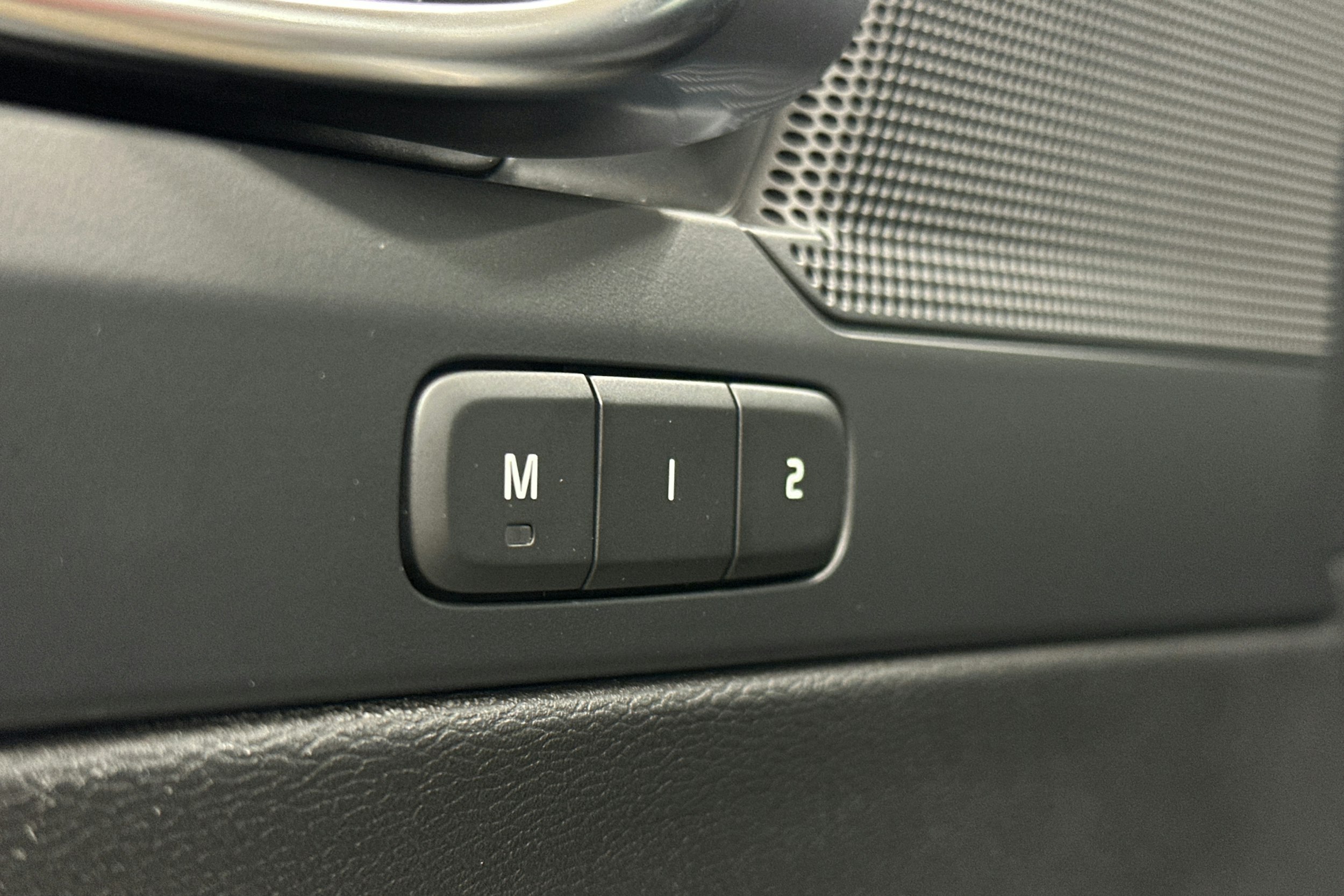 hopea Volvo XC40 2023 kuva 20.