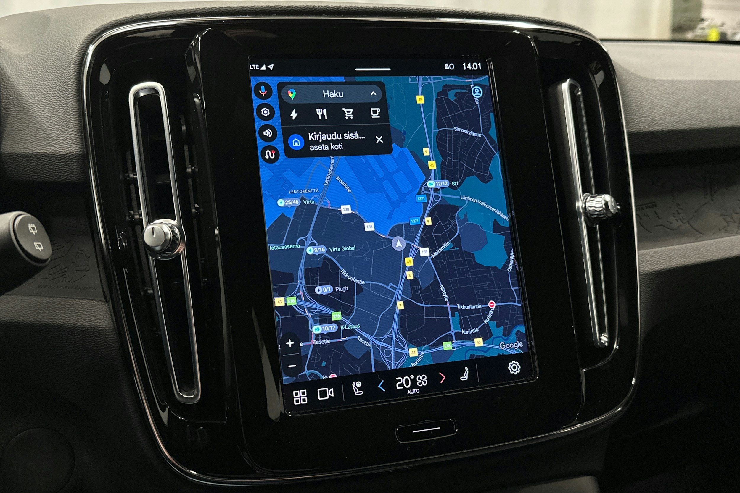 hopea Volvo XC40 2023 kuva 29.