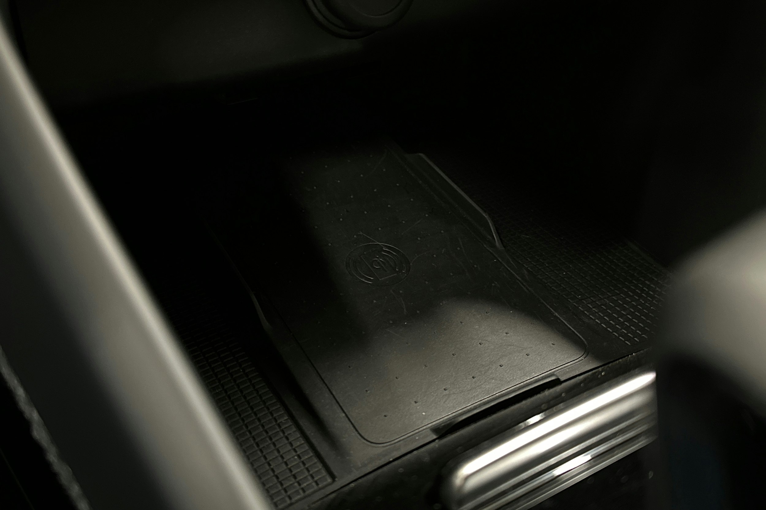 hopea Volvo XC40 2023 kuva 31.