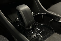 harmaa Volvo XC40 2023 kuva 28.