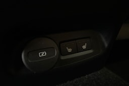 vihreä Volvo XC40 2023 kuva 25.