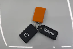 valkoinen Volvo XC40 2023 kuva 34.