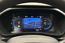 sininen Volvo XC40 2023 kuva 22.