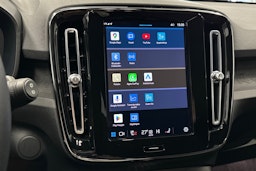 sininen Volvo XC40 2023 kuva 23.