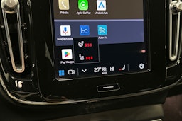 sininen Volvo XC40 2023 kuva 30.