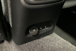 sininen Volvo XC40 2023 kuva 31.