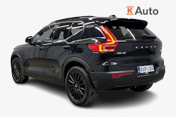musta Volvo XC40 2023 kuva 2.