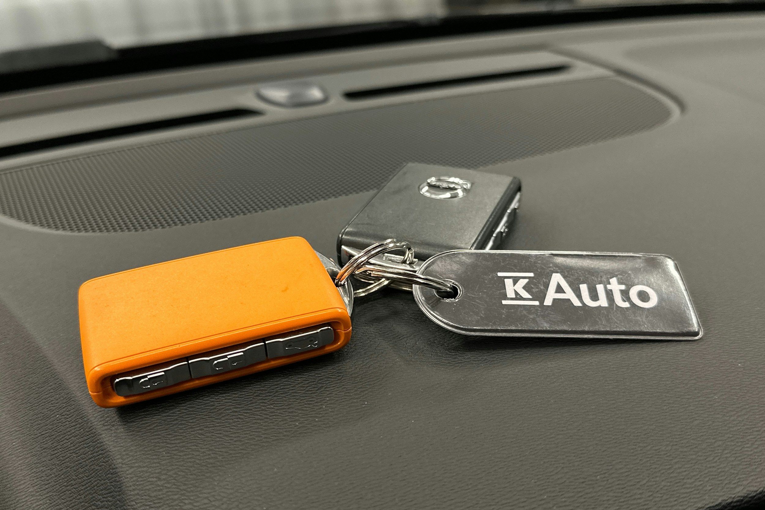 musta Volvo XC40 2023 kuva 31.