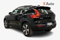 musta Volvo XC40 2023 kuva 2.