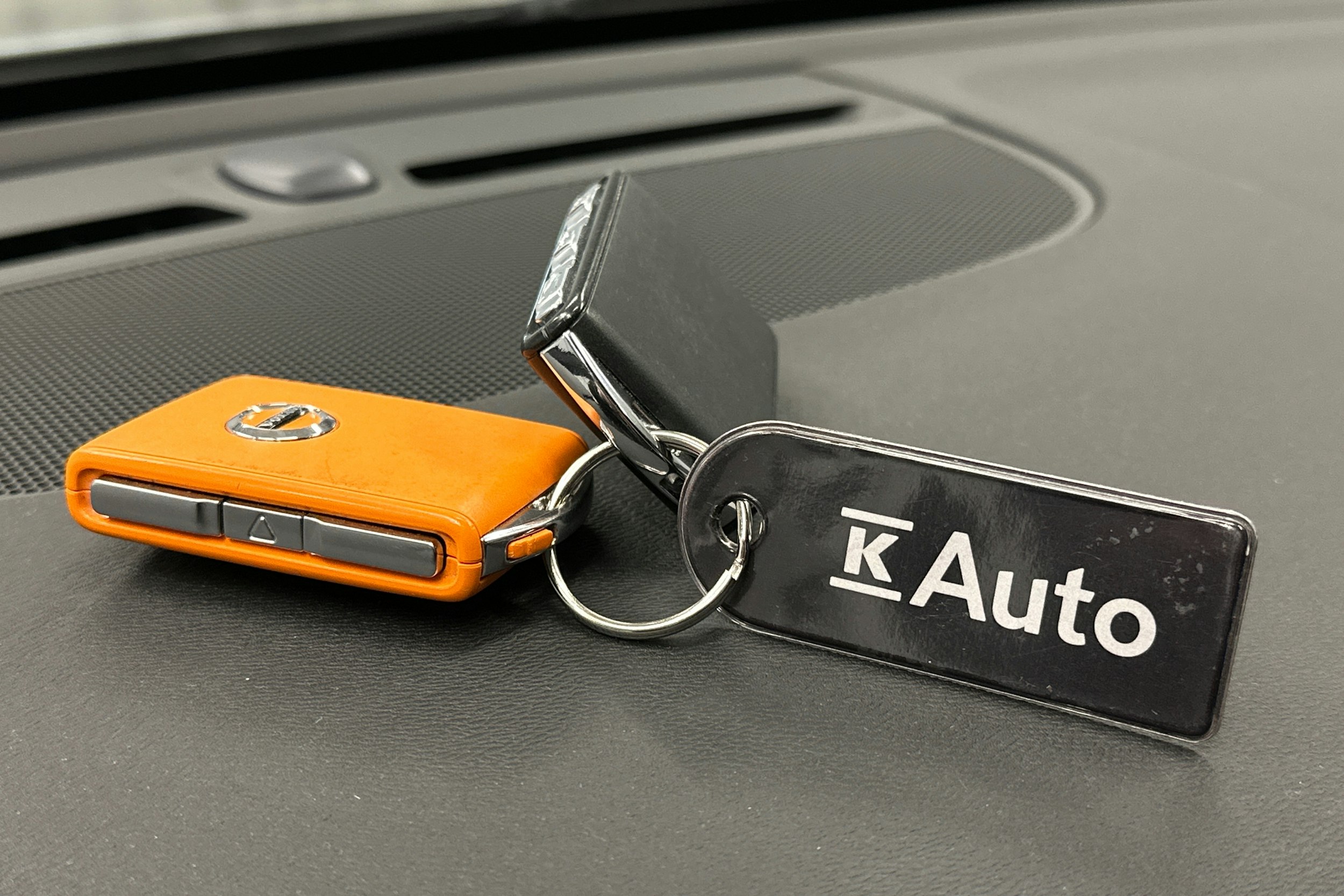 musta Volvo XC40 2023 kuva 31.