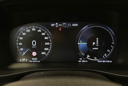 vihreä Volvo XC40 2023 kuva 20.