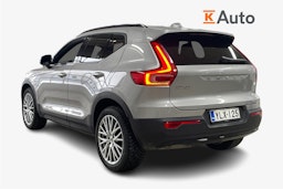 Harmaa Volvo XC40 2023 kuva 2.