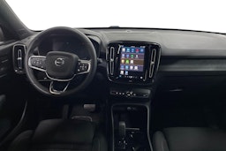 Harmaa Volvo XC40 2023 kuva 9.