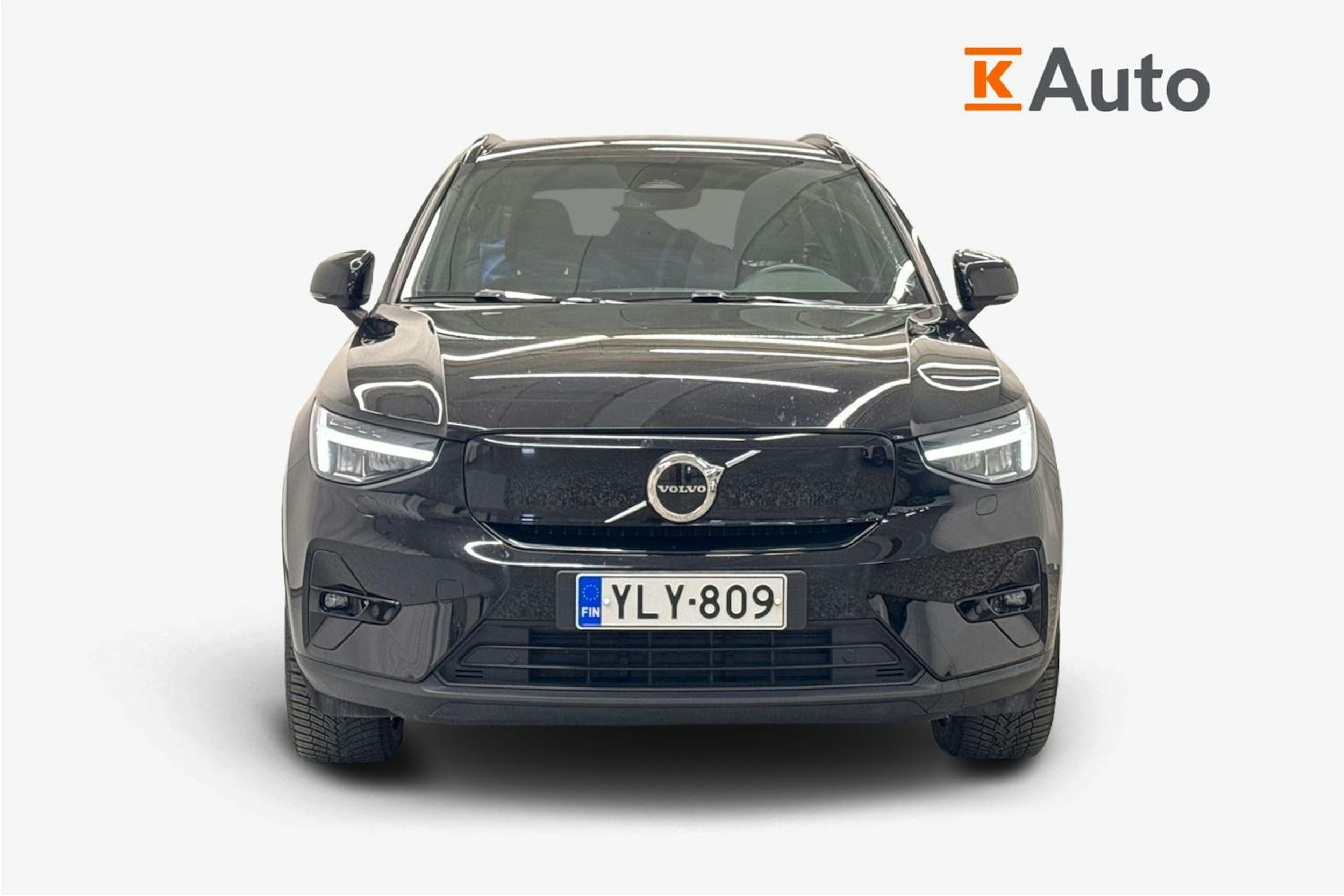 Musta Volvo XC40 2023 kuva 5.