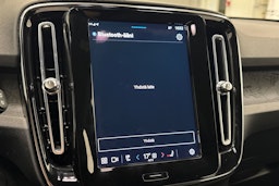 Musta Volvo XC40 2023 kuva 25.