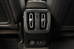 Musta Volvo XC40 2023 kuva 35.