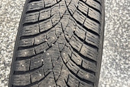 Musta Volvo XC40 2023 kuva 42.