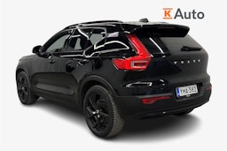 musta Volvo XC40 2023 kuva 2.