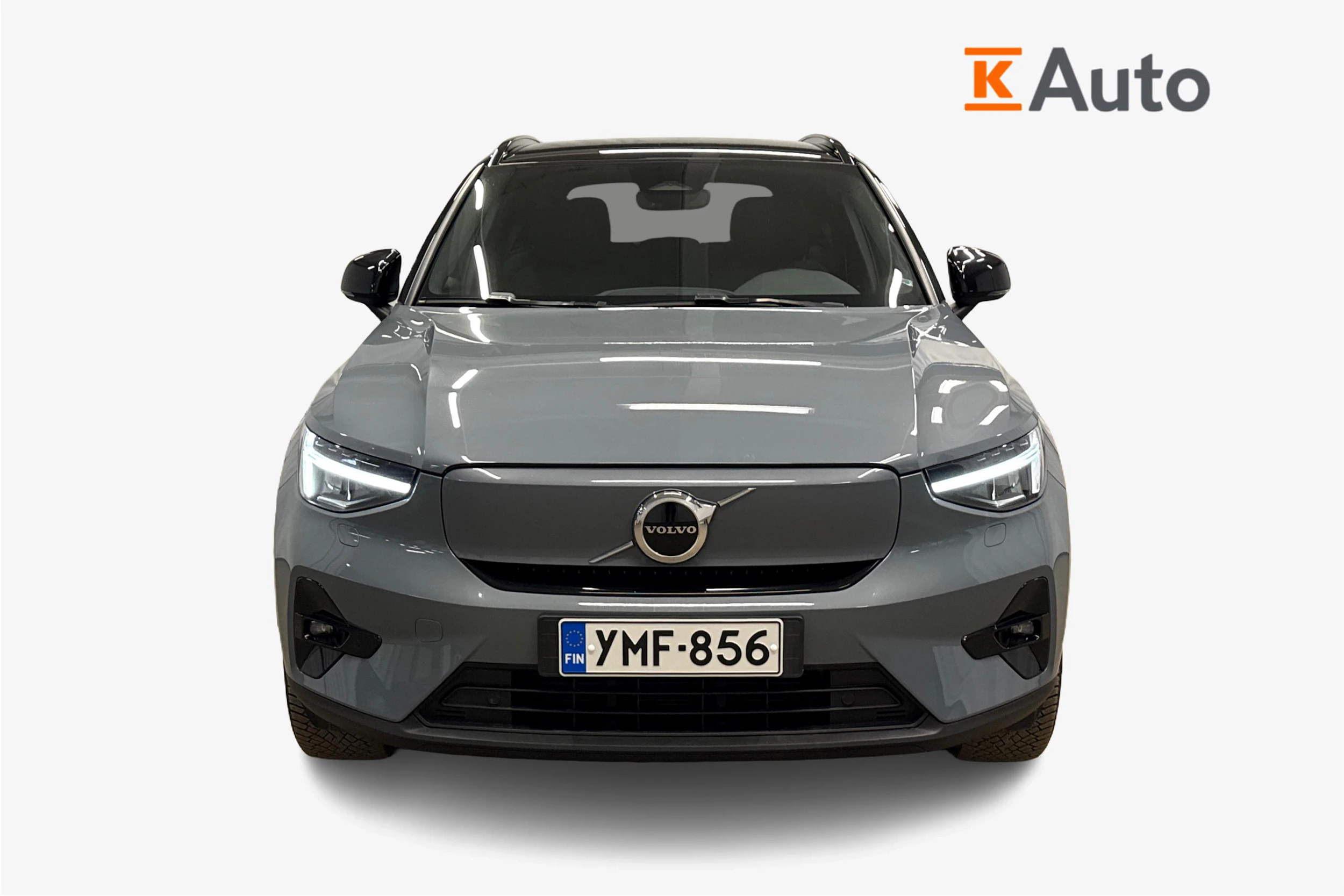 harmaa Volvo XC40 2023 kuva 4.