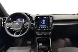 harmaa Volvo XC40 2023 kuva 7.
