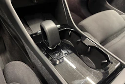 harmaa Volvo XC40 2023 kuva 21.