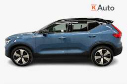 sininen Volvo XC40 2023 kuva 5.