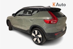 Vihreä Volvo XC40 2024 kuva 2.