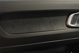 harmaa Volvo XC40 2024 kuva 15.