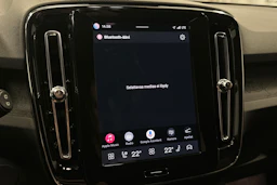 harmaa Volvo XC40 2024 kuva 19.