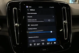 hopea Volvo XC40 2024 kuva 26.