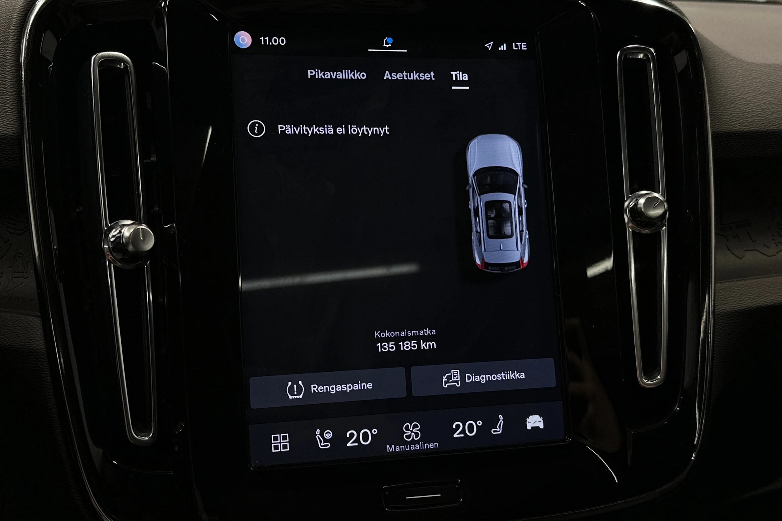 hopea Volvo XC40 2024 kuva 32.