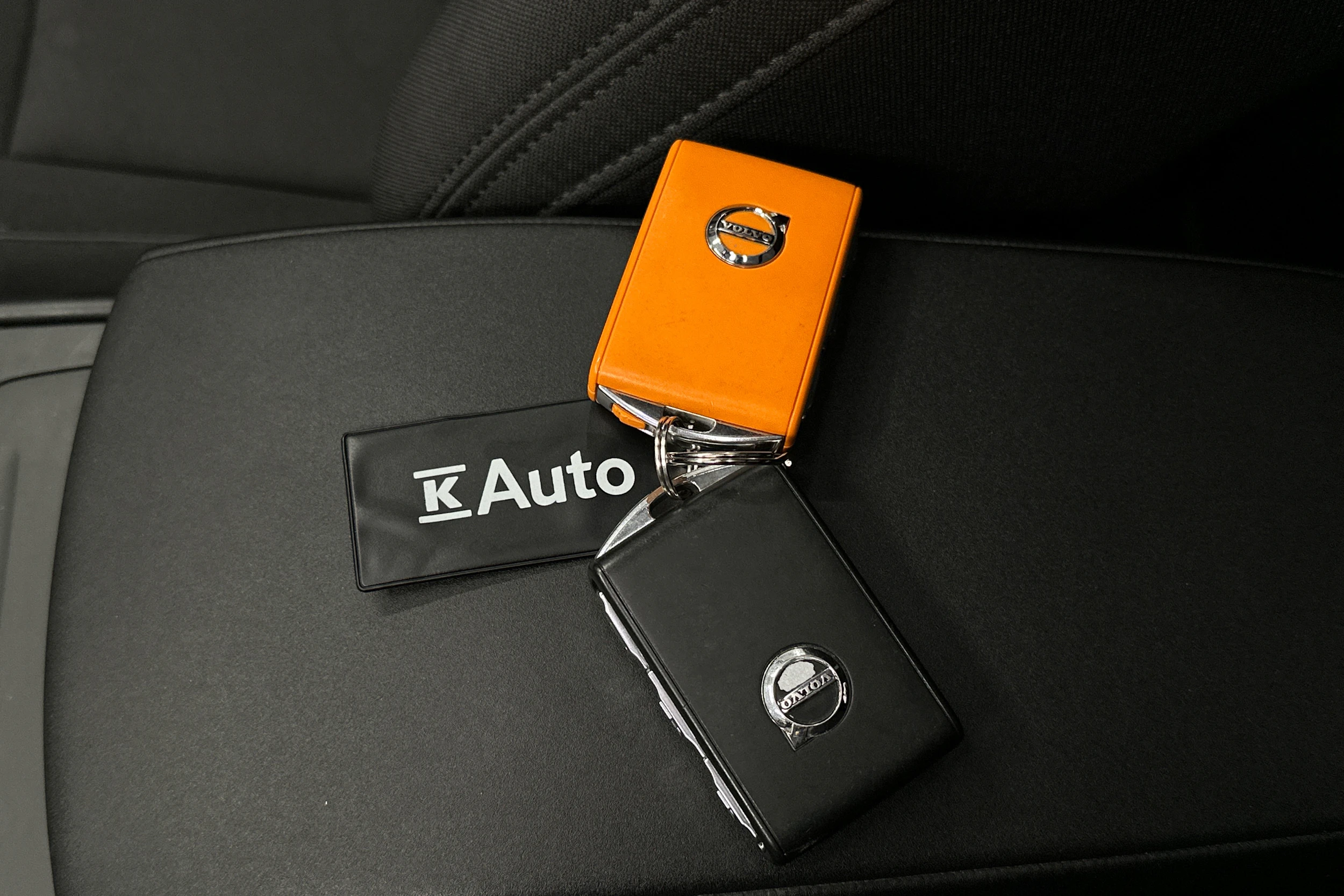 hopea Volvo XC40 2024 kuva 44.