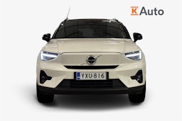 valkoinen Volvo XC40 2024 kuva 5.