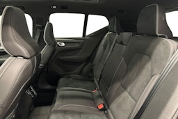 harmaa Volvo XC40 2024 kuva 10.