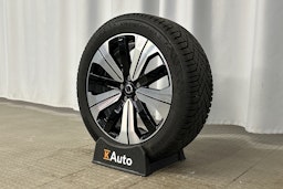 harmaa Volvo XC40 2024 kuva 13.