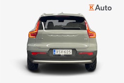 harmaa Volvo XC40 2025 kuva 3.