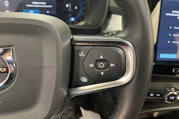 harmaa Volvo XC40 2025 kuva 19.