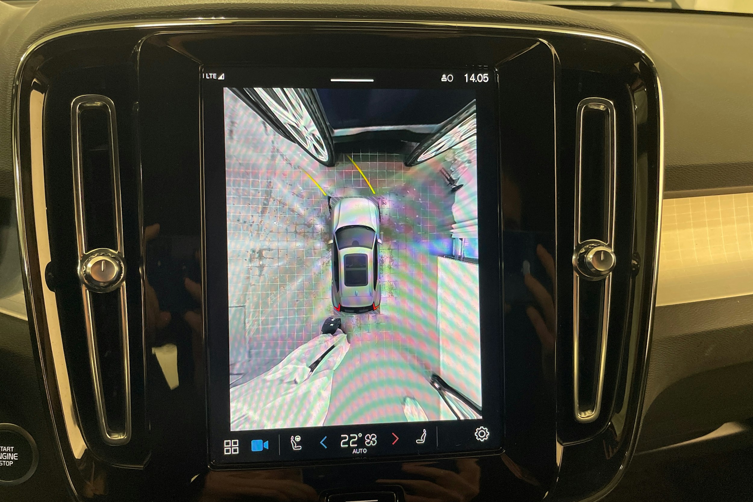 harmaa Volvo XC40 2025 kuva 21.