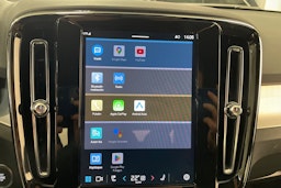 harmaa Volvo XC40 2025 kuva 22.