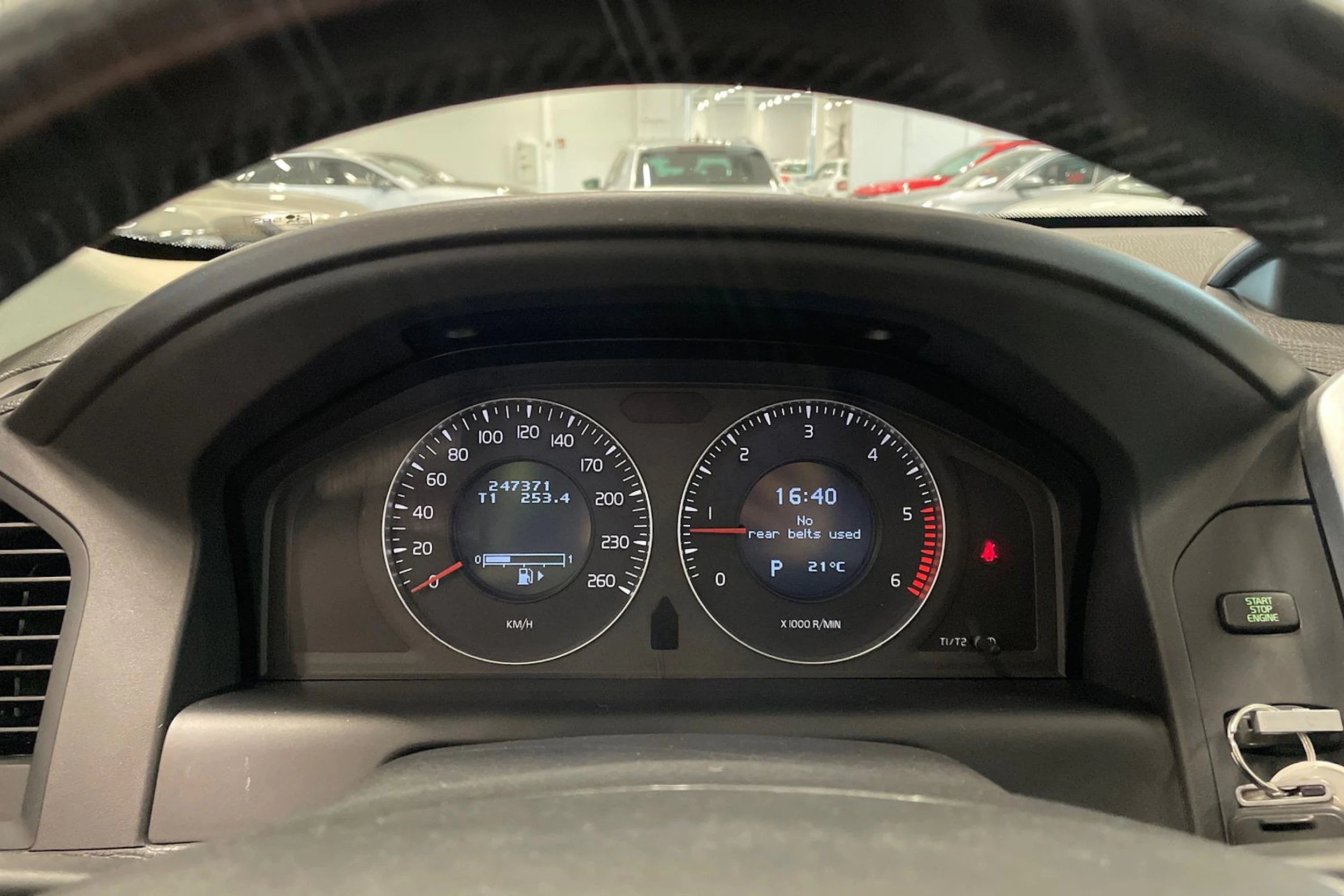 ruskea (beige) Volvo XC60 2009 kuva 13.