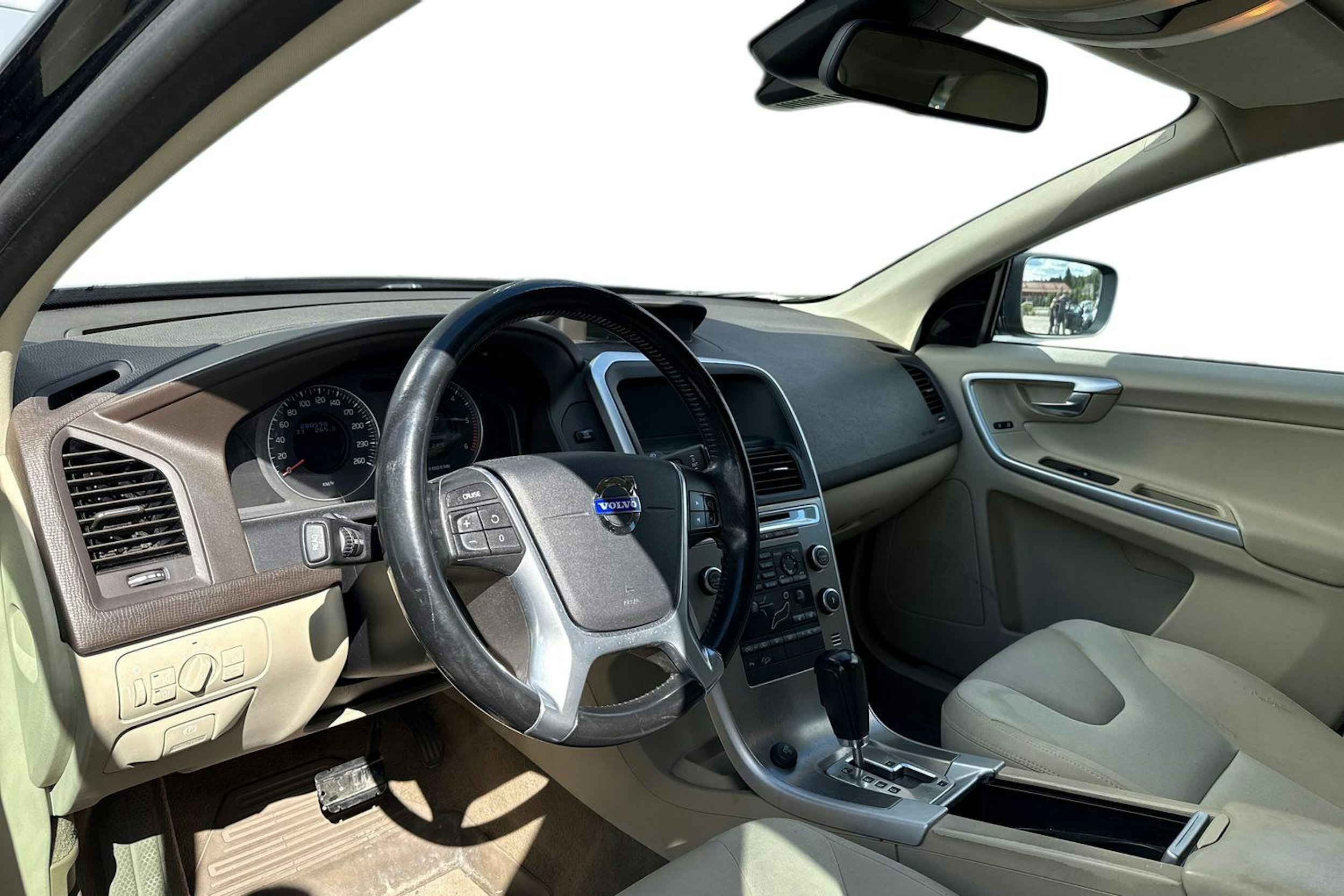 musta Volvo XC60 2009 kuva 3.