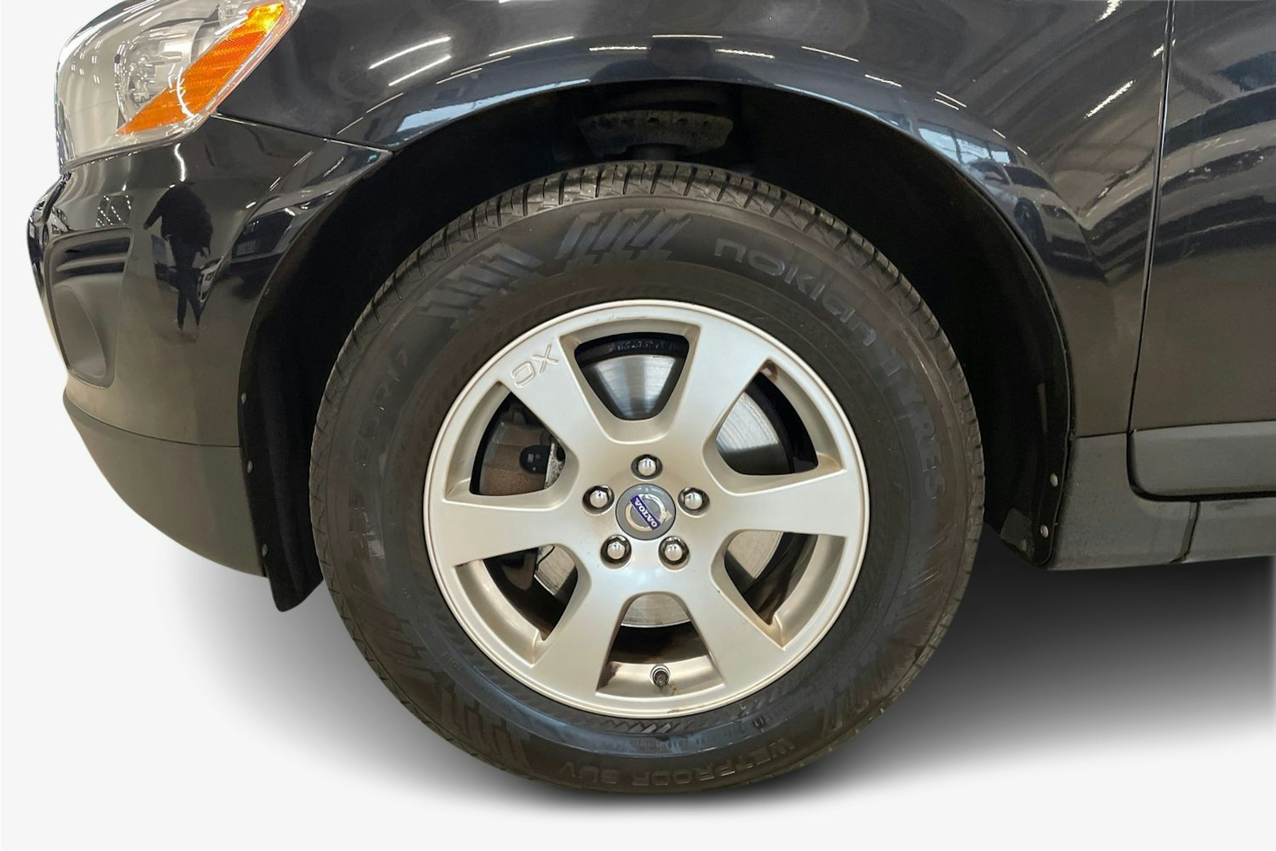 musta Volvo XC60 2009 kuva 11.