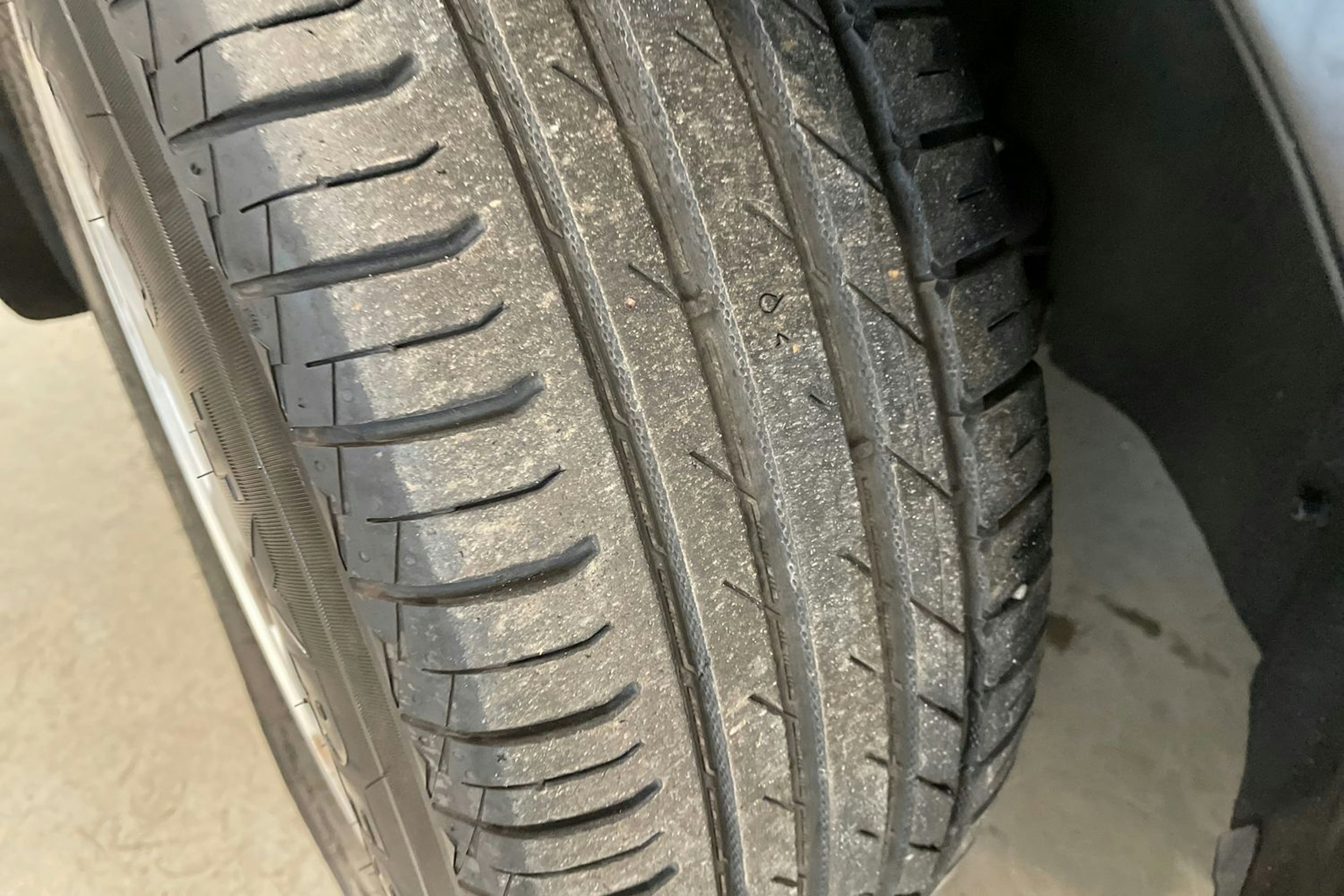 musta Volvo XC60 2009 kuva 14.