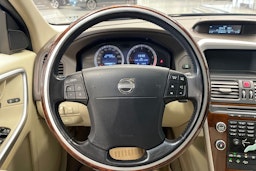 musta Volvo XC60 2009 kuva 21.