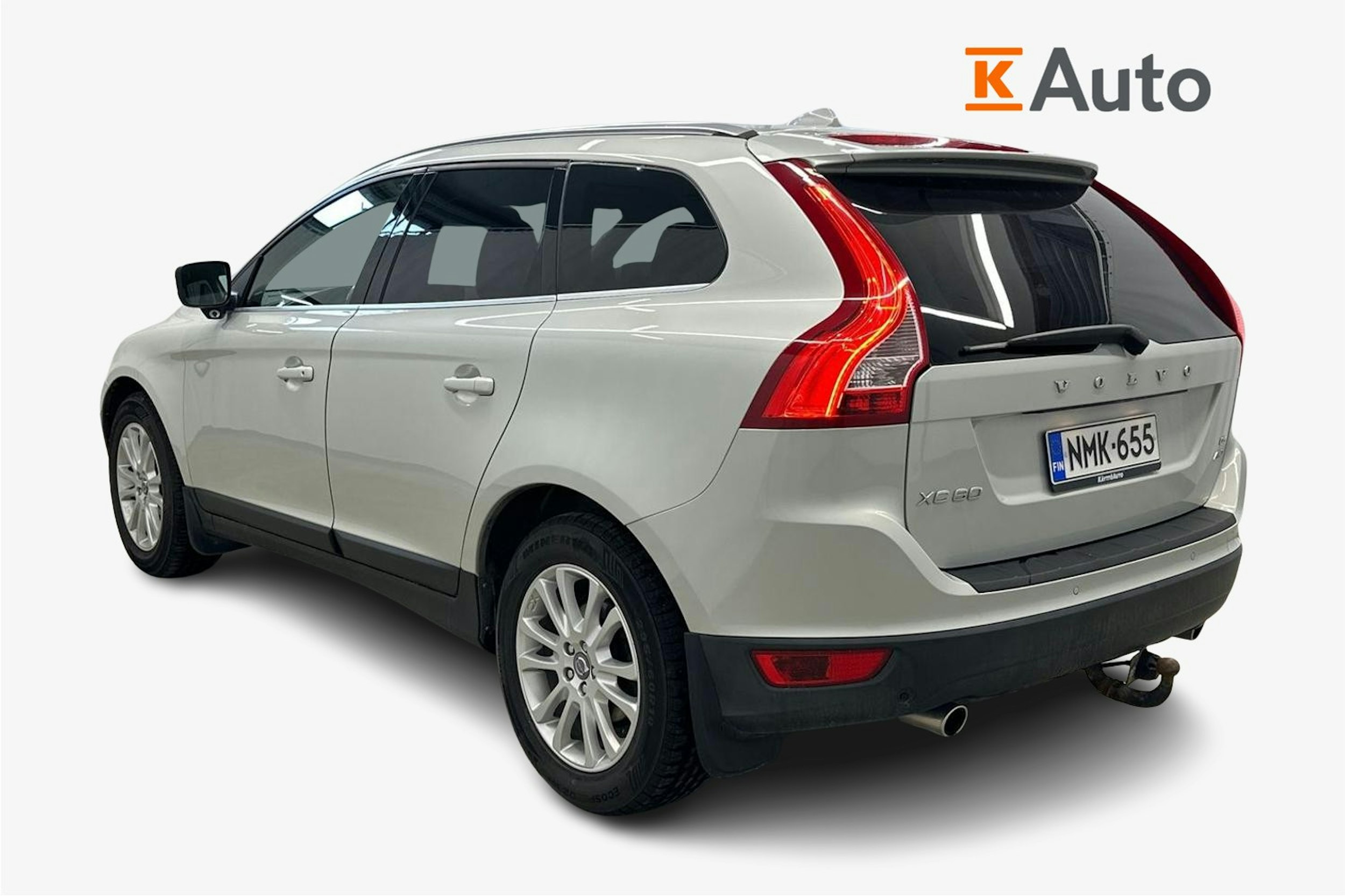 valkoinen Volvo XC60 2010 kuva 2.