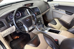 Valkoinen Volvo XC60 2009 kuva 7.