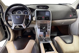 Valkoinen Volvo XC60 2009 kuva 9.