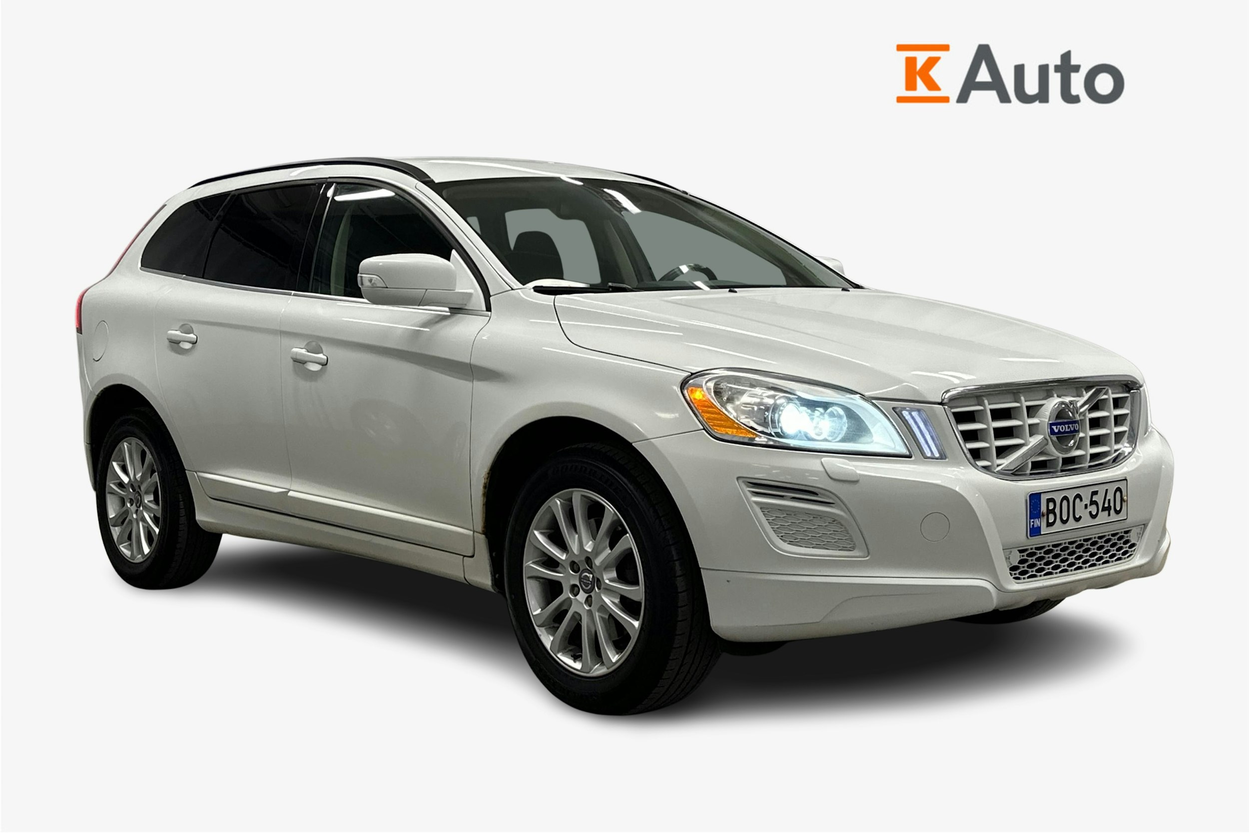 valkoinen Volvo XC60 2010 kuva 1.