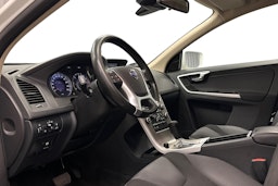 valkoinen Volvo XC60 2010 kuva 7.